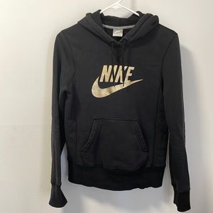 Womens Nike sweatshirt